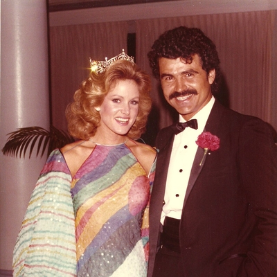 Debra Maffett Autograph Profile