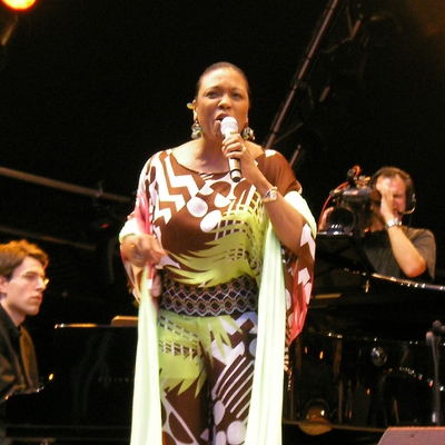 Dee Dee Bridgewater Autograph Profile