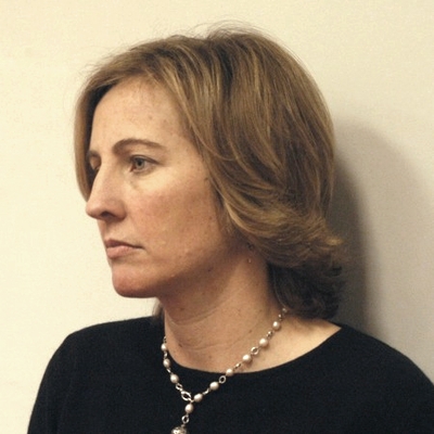 Dee Dee Myers Autograph Profile