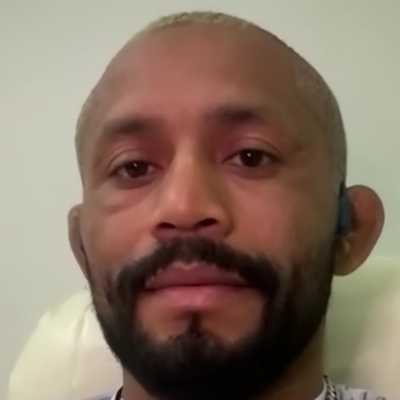 Deiveson Figueiredo Autograph Profile