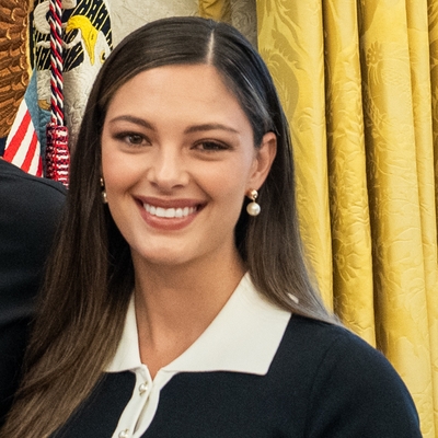 Demi-Leigh Tebow Autograph Profile