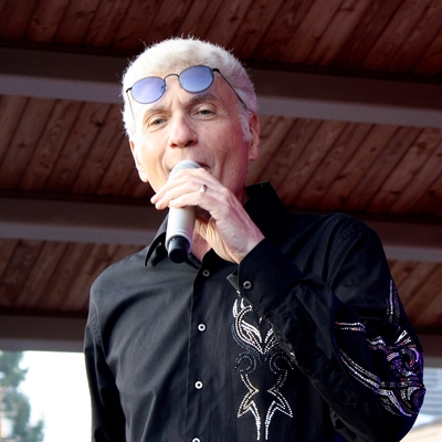 Dennis DeYoung Autograph Profile