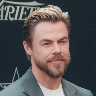 Derek Hough Autograph Profile