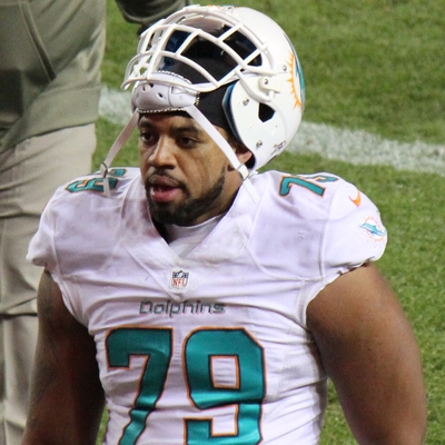 Derrick Shelby Autograph Profile
