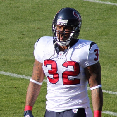 Derrick Ward Autograph Profile