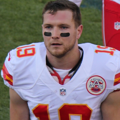 Devon Wylie Autograph Profile