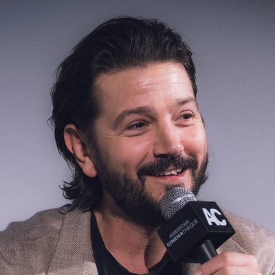 Diego Luna Autograph Profile