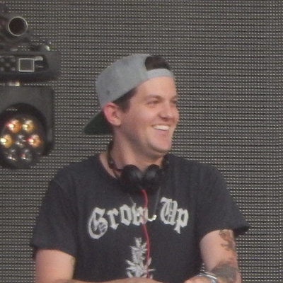 Dillon Francis Autograph Profile