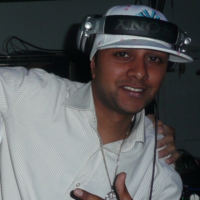 DJ Assad Autograph Profile