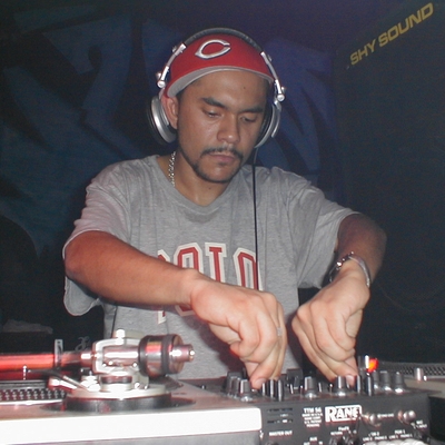DJ Craze Autograph Profile