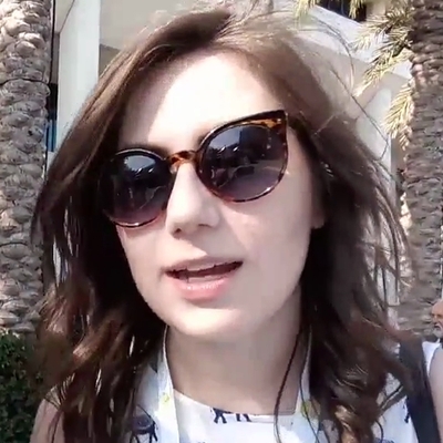 Dodie Autograph Profile