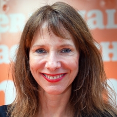 Dolly Wells