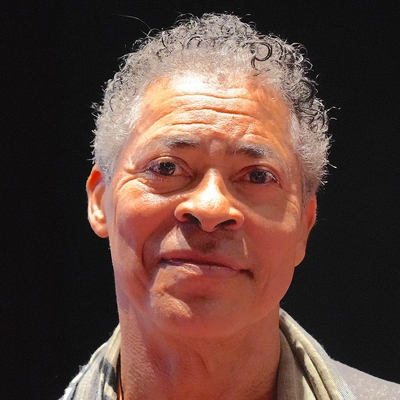 Dominic Hoffman Autograph Profile