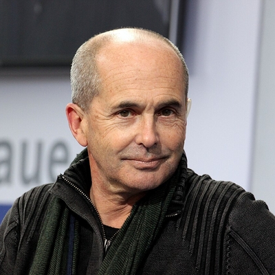 Don Winslow Autograph Profile