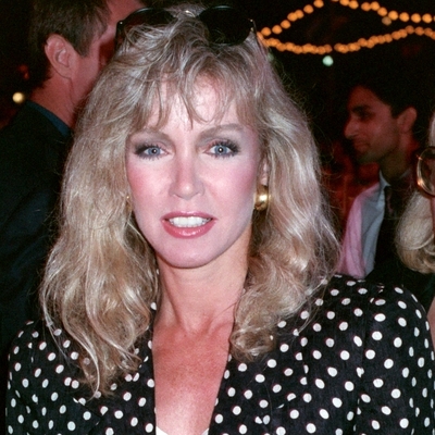 Donna Mills Autograph Profile