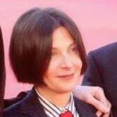 Donna Tartt Autograph Profile