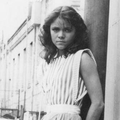 Donna Wilkes Autograph Profile