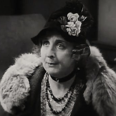 Doris Lloyd Autograph Profile