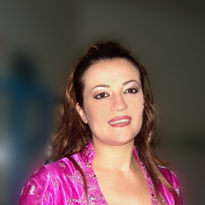 Dorsaf Hamdani Autograph Profile