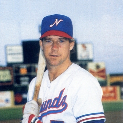 Doug Gwosdz Autograph Profile
