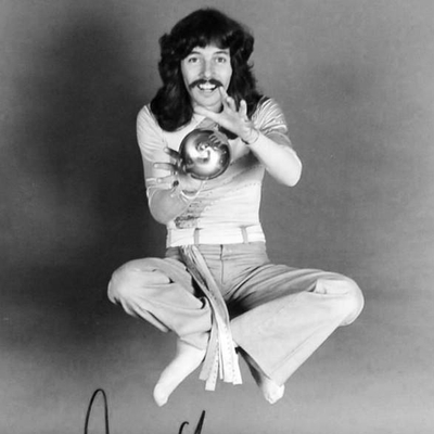 Doug Henning Autograph Profile