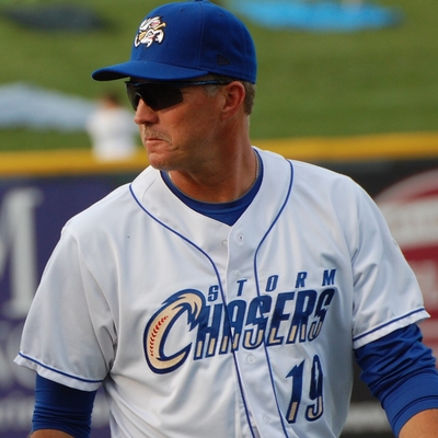 Doug Henry Autograph Profile