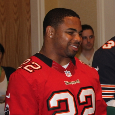 Doug Martin Autograph Profile
