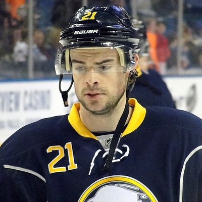 Drew Stafford Autograph Profile