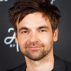Drew Tarver