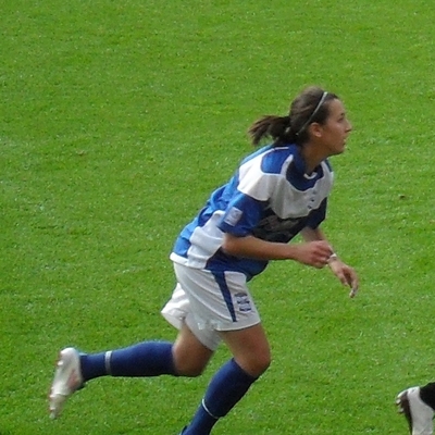 Dunia Susi Autograph Profile