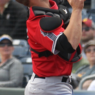 Dustin Garneau Autograph Profile