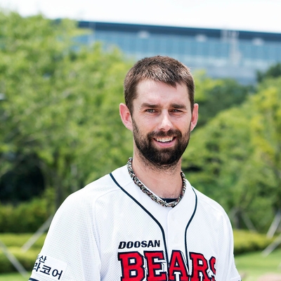 Dustin Nippert Autograph Profile