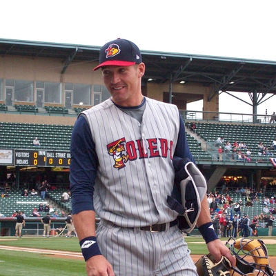 Dusty Ryan Autograph Profile