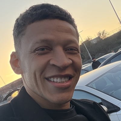 Dwight Gayle Autograph Profile