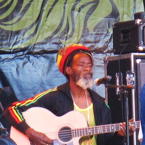 Earl "Chinna" Smith