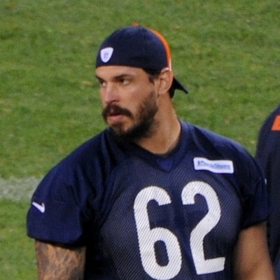 Eben Britton Autograph Profile