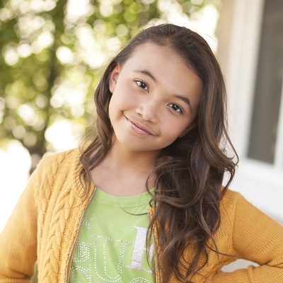 Eden Estrella Autograph Profile