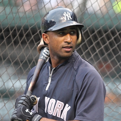 Eduardo Nunez Autograph Profile
