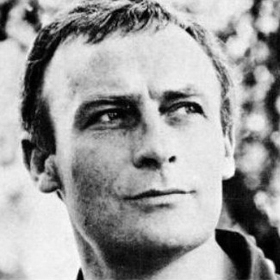 Edward Woodward Autograph Profile