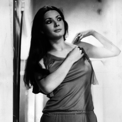 Edwige Fenech Autograph Profile