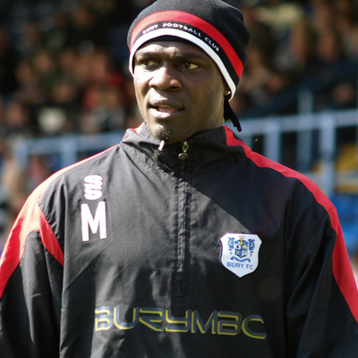 Efe Sodje Autograph Profile