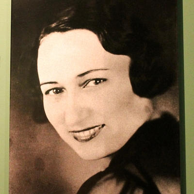 Effa Manley Autograph Profile