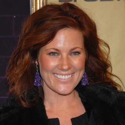 Elisa Donovan Autograph Profile