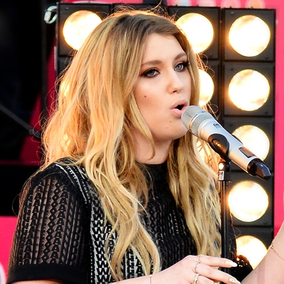 Ella Henderson Autograph Profile