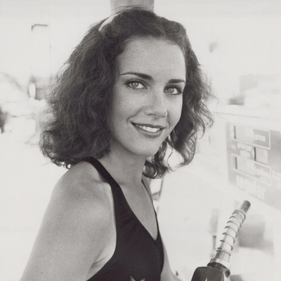 Ellen Bry Autograph Profile