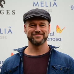 Elliot Cowan