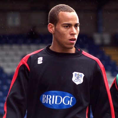 Elliott Bennett Autograph Profile
