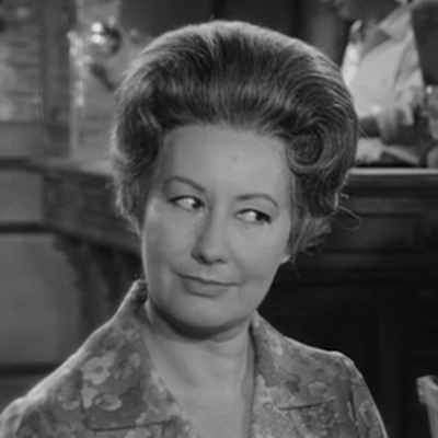 Elsa Vazzoler Autograph Profile