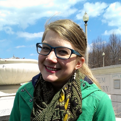 Emily Graslie Autograph Profile
