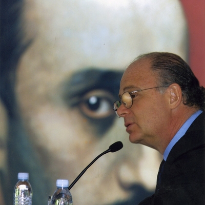 Enrique Krauze Autograph Profile